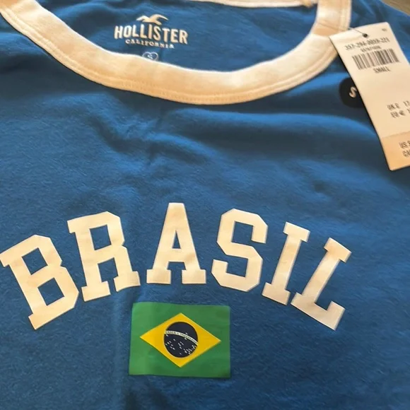 Hollister Blue and White Short Sleeve Tee - Picture 4 of 7